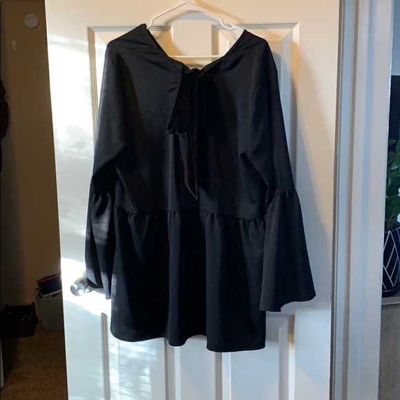 Velvet tie back blouse. Halogen - Picture 2 of 2